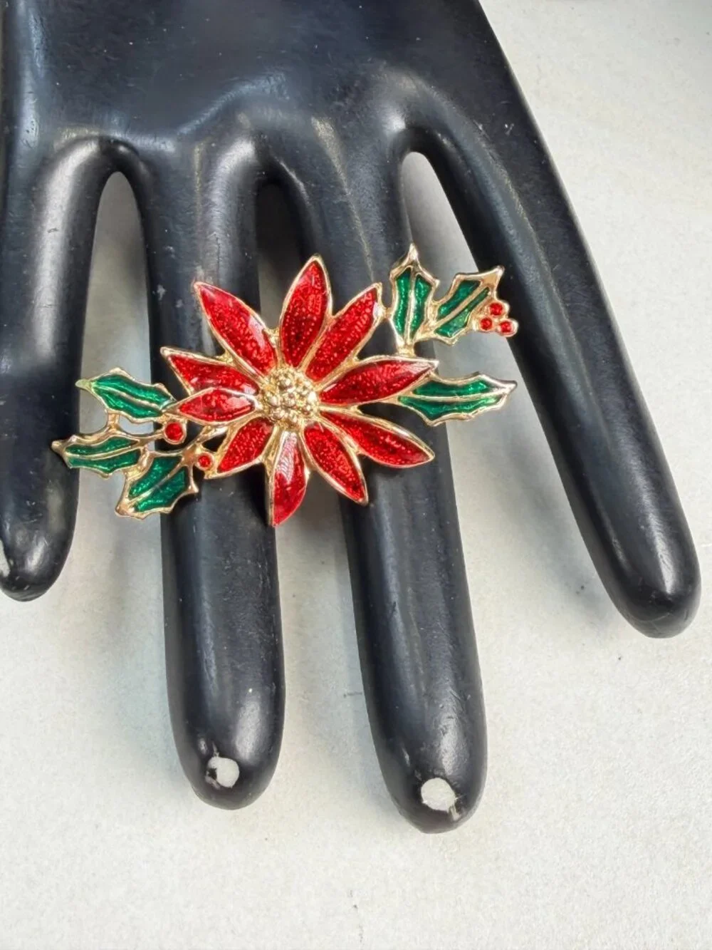 Vintage Christmas Poinsettia Brooch Red Green Enamel Gold Tone Holiday Pin